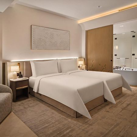 Palace Dubai Creek Harbour Exterior foto Deluxe Room